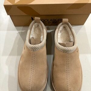 UGG Kookaburra Slippers